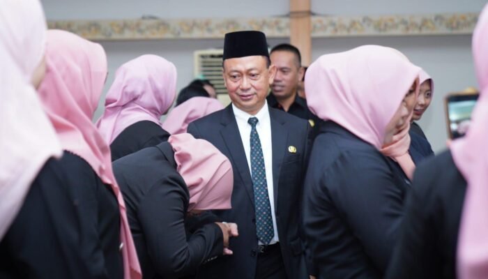 Edi Kamtono Koreksi Layanan Publik di Pontianak, Targetkan Akta Sehari Jadi