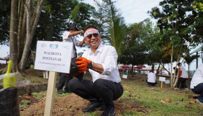 Gerakan Wisata Bersih, Upaya Menjaga Alam dan Menumbuhkan Cinta Lingkungan Lewat Pariwisata