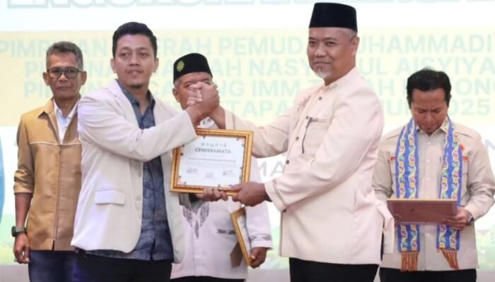 Pengukuhan Angkatan Muda Muhammadiyah Ketapang, Staf Ahli Bupati Harap Jalankan Amanah