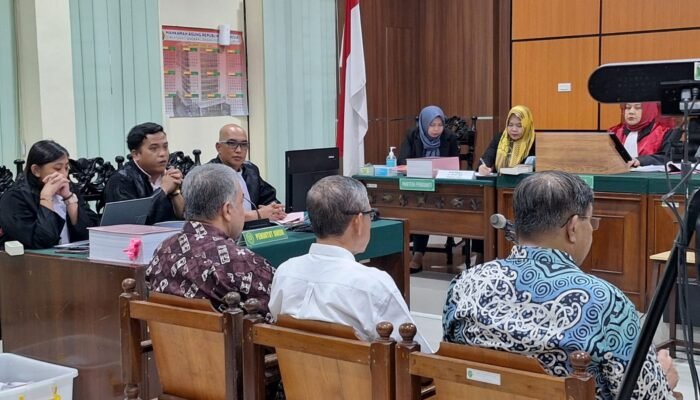 Bacakan Dakwaan Korupsi Tanah Bank Kalbar, Jaksa Tak Mampu Jelaskan Tudingan Soal Persengkokolan