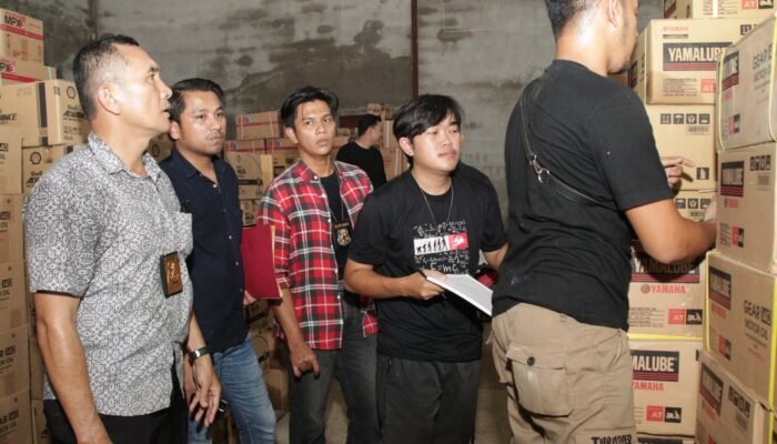 Polda Kalbar Beber Hasil Olah TKP Ulang di Gudang Oli yang Diduga Palsu di Kubu Raya