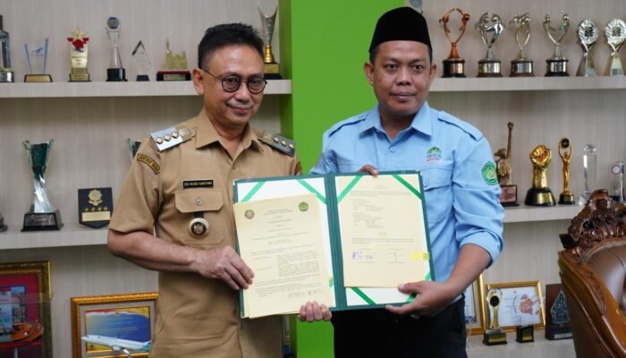 Teken MoU, Pemkot-PGRI Pontianak Kolaborasi Tingkatkan Mutu Pendidikan