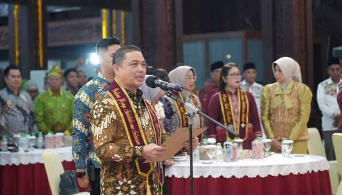 Norsan Kukuhkan Pengurus Pagar Jati Kalbar, Dorong Sinergi Ekonomi dengan Jawa Timur