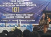 Hadiri HUT ke-101 WKRI di Sidas, Bupati Karolin Dorong Lakukan Kegiatan Pemberdayaan Perempuan