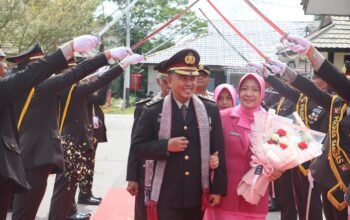 Purna Bhakti Dengan Kehormatan, Polres Sambas Gelar Pedang Pora