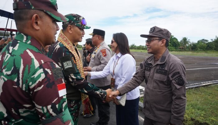 Pangkogabwilhan I Kunjungi Kapuas Hulu, Evaluasi Kesiapan Satgas Pamtas RI-Malaysia