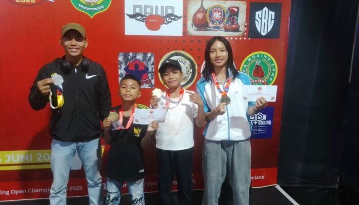 Empat Anak Atlet Tinju Bimbingan Babinsa Koramil Mempawah Hulu Raih 3 Medali Emas dan 1 Perak