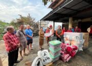 Empat Ruko Terbakar di Ngabang, Bupati Karolin Serahkan Bantuan pada Korban