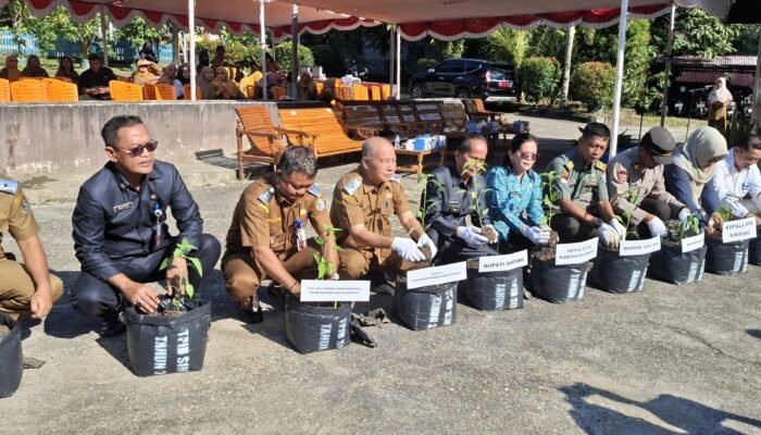 Bupati Sintang Luncurkan Lomba Menanam Cabai “Takin Keren” untuk Tekan Inflasi