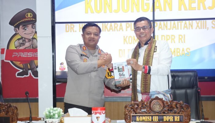Kunjungan Hinca Panjaitan ke Polres Sambas, Upaya Penguatan Institusi Kepolisian di Perbatasan