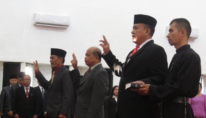 Bupati Karolin Lantik Pimpinan Baru Disdukcapil, Staf Ahli hingga Sekretaris DPRD