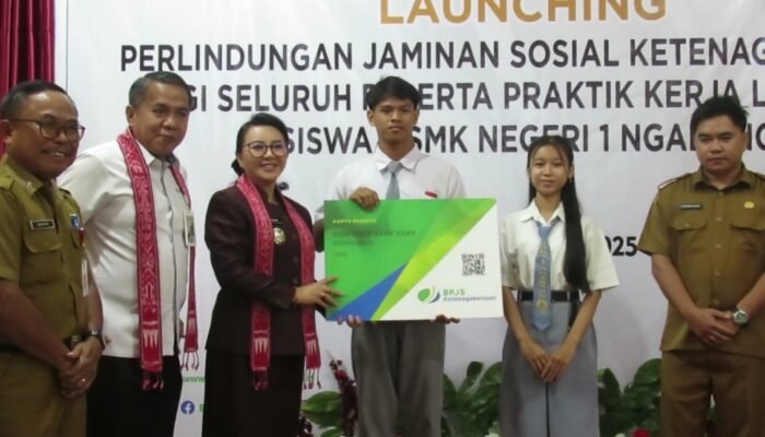 Pertama di Kalbar, Pemkab Landak Luncurkan Program Perlindungan Ketenagakerjaan bagi Siswa Magang SMK