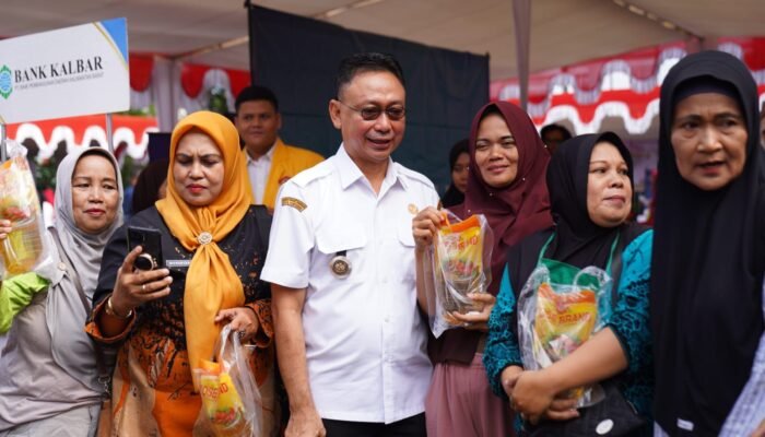 Meriahkan HUT ke-80 Indonesia, Pasar Murah di Pontianak Diserbu Warga