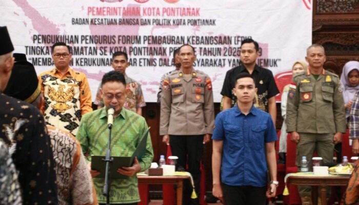 Wali Kota Pontianak Kukuhkan FPK Kecamatan, Diharap Jaga Kerukunan Antar Warga