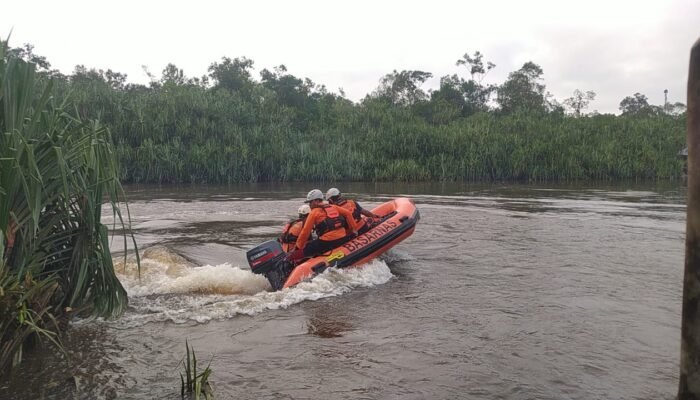 Pemuda 21 Tahun Hilang Tenggelam di Sungai Sambas, Pencarian Masih Berlanjut
