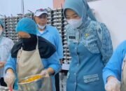 Kadisdikbud Kalbar Tinjau Dapur dan Menu Makan Bergizi Gratis di Ngabang