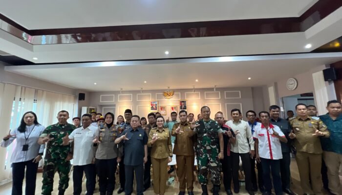 Tokoh dan Forkopimda Landak Gelar Pertemuan, Bupati Karolin Pastikan Siap Berdialog Serap Aspirasi