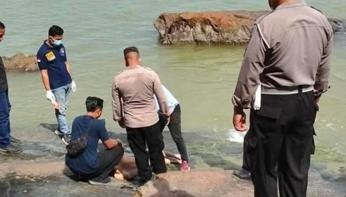 Pantai Tanjung Batu Pemangkat Jadi Saksi Bisu, Seorang Guru Geografi Ditemukan Meninggal Dunia