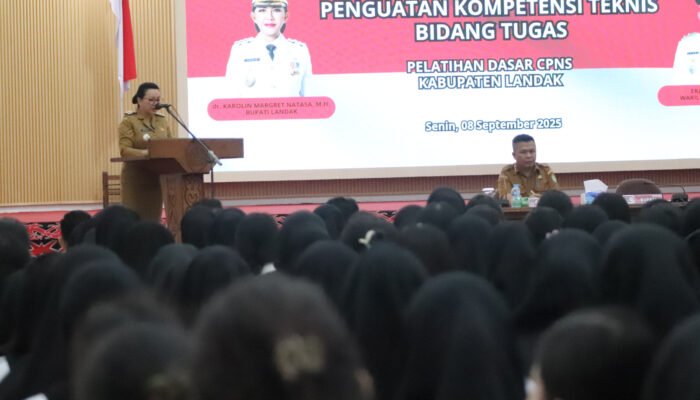 Penguatan Kompetensi Teknis Bidang Tugas CPNS, Bupati Karolin Harap Jadi PNS Profesional dan Melayani