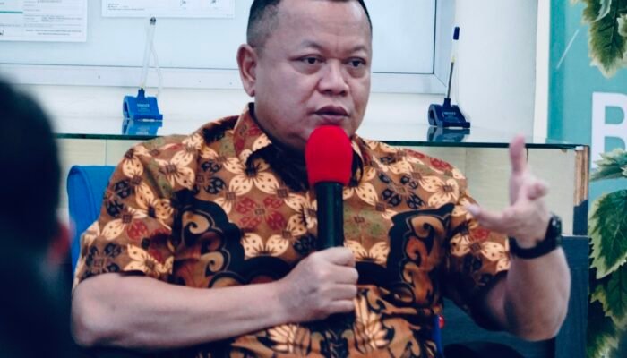 Dirut Bank Kalbar Ingatkan Pegawai Cabang Sanggau Jauhi Judi Online