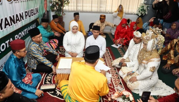 Pernikahan Perdana di Mal Pelayanan Publik Pontianak, Wali Kota Jadi Saksi