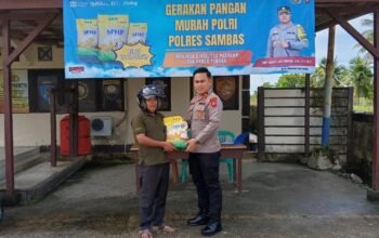 Salurkan 3 Ton Beras, Polsek Semparuk Gelar Gerakan Pangan Murah