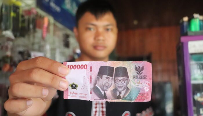 Konter Pulsa dan Pemilik Warung di Ngabang Jadi Korban Peredaran Uang Mainan