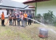 Pemkot Bantu Alat Damkar dan Perlengkapan Posyandu di Pontianak Utara