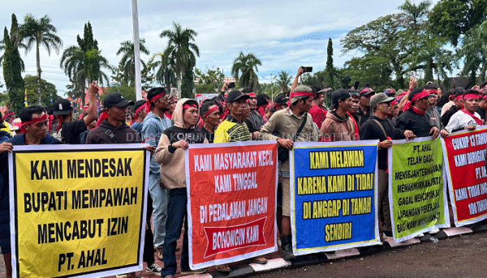 Warga Sadaniang Gelar Aksi Damai, Bupati Mempawah Janji Jadi Mediator