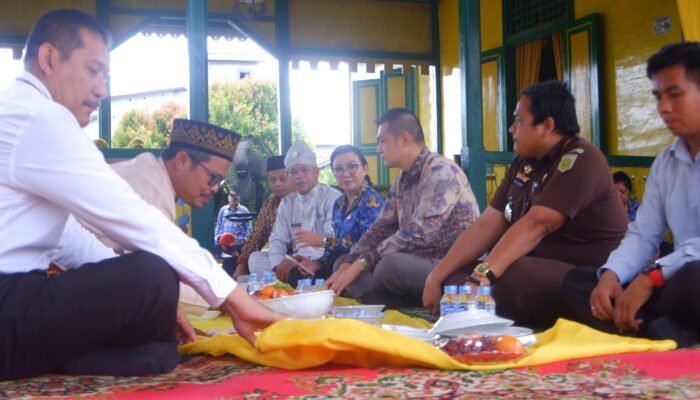 Bupati Karolin Apresiasi Festival Budaya Tumpang Negeri untuk Perkuat Silaturahmi