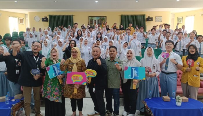 Indosat dan Fojekha Gelar Pelatihan Literasi Digital dan Berpikir Kritis di Era AI