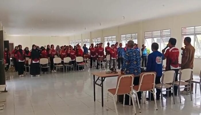 Kontingen PC PGRI Tanah Pinoh Resmi Dilepas Menuju Porsenijar Guru se-Kabupaten Melawi