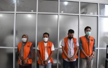 Kejari Pontianak Tahan Empat Tersangka Korupsi Skandal Kredit Mikro Rp 2,39 Miliar