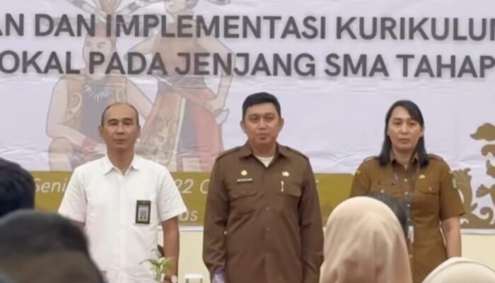 Plt Kadisdikbud Kalbar Resmi Membuka Lokakarya Penguatan dan Implementasi Kurikulum Muatan Lokal Jenjang SMA Tahap 1 Tahun 2025