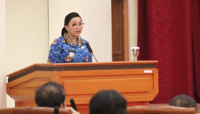 Karolin: Kami Akan Terus Usulkan Pembangunan Jalan dan Jembatan ke Pemerintah Pusat