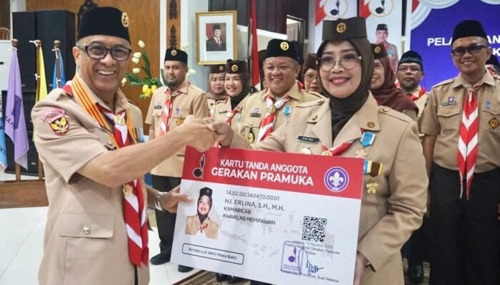 Bupati Erlina Ajak Pramuka Mempawah Jadi Wadah Pembentukan Karakter Generasi Muda