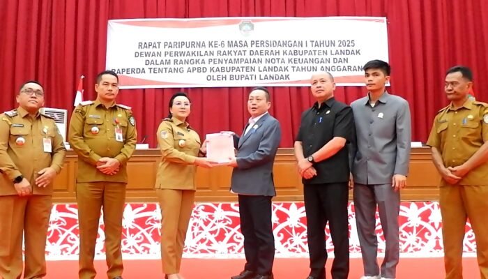 Sampaikan Nota Keuangan dan Raperda APBD Landak Tahun 2026 di DPRD, Bupati Karolin: Pembangunan Infrastruktur Terpengaruh