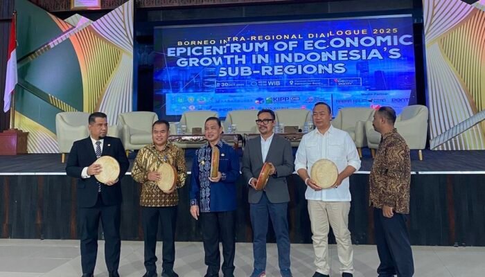Bupati Ketapang Paparkan Arah Investasi dan Hilirisasi di Forum Borneo Dialogue 2025