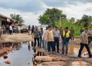 Bupati Ketapang Tinjau Perbaikan Jalan Pelang–Kepuluk–Batu Tajam, Dorong Akses dan Pertumbuhan Ekonomi