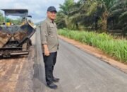Jelang Nataru, Bupati Ketapang Tinjau Percepatan Peningkatan Jalan Kepuluk–Batu Tajam