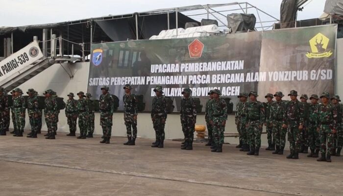 Perkuat Penanganan Pascabencana, Pangdam XII/Tpr Lepas 95 Prajurit Zenpur ke Aceh Utara