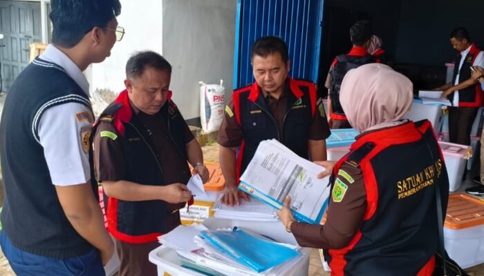 Jaksa Geledah Paksa Kantor Distrik Navigasi Pontianak