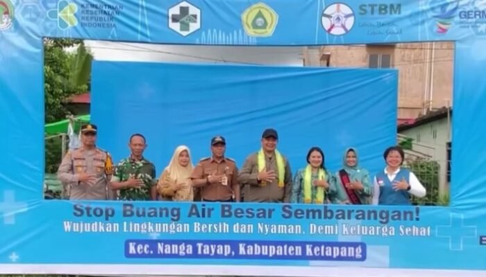 Ketapang Deklarasikan Stop BAB Sembarangan dan Luncurkan Wajib Belajar 13 Tahun