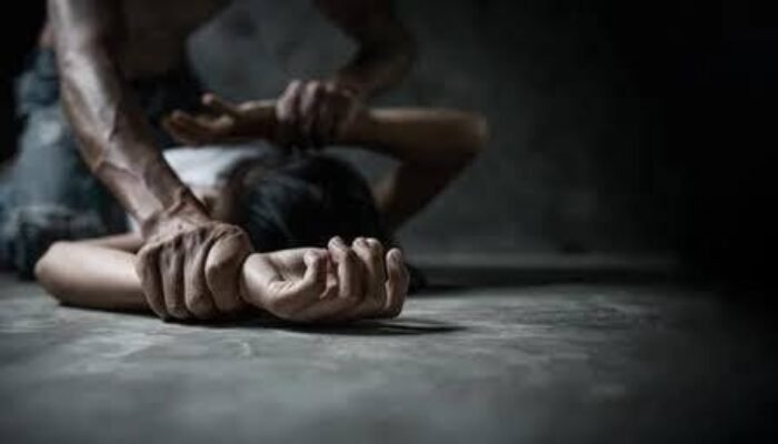 Tua Bangka di Sungai Kakap Kubu Raya Ditangkap Warga Saat Perkosa Anak Kandung di Kebun