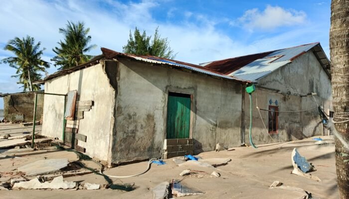 Abrasi Pantai Kahona Ancam Permukiman, Belasan Rumah Warga Sarang Burung Danau Terdampak