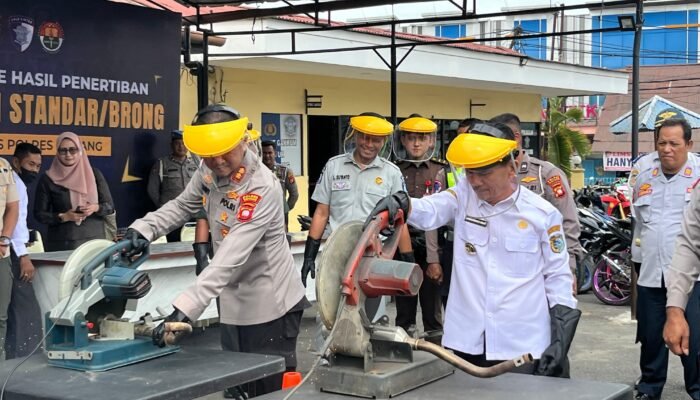 Lebih dari 500 Knalpot Brong Dimusnahkan, Polres Sintang “Bersihkan” Jalanan dari Teror Balap Liar
