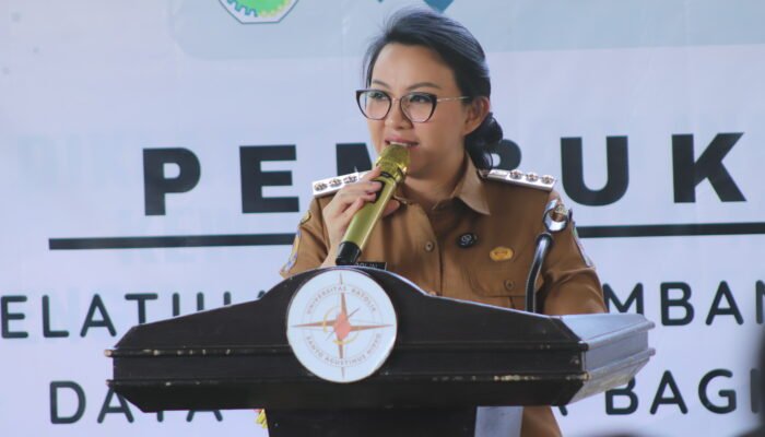 Bupati Landak Karolin Imbau Warga Waspada Cuaca