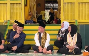 Safari Ramadhan di Keraton Sintang, Ria Norsan Ajak Warga Perkuat Persaudaraan