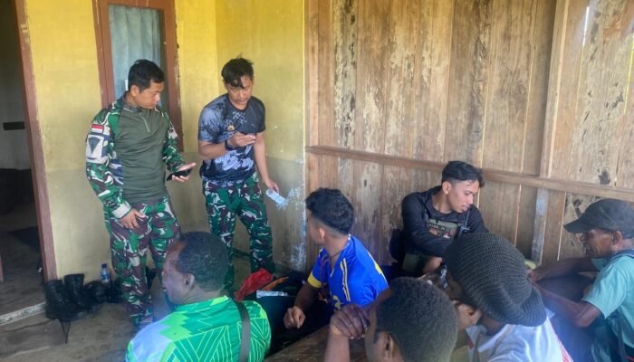 TNI Gelar Pengobatan Gratis bagi Warga Sekitar Bandara Koroway Batu di Boven Digoel