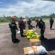 Satgas Korpasgat Salurkan Logistik ke Pedalaman Koroway Batu, Puluhan Paket Sembako Diantar Lewat Udara